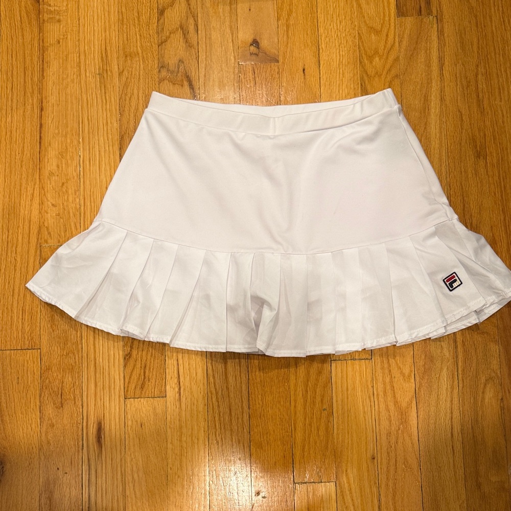 Fila Women's White Mini Skirt Size Medium